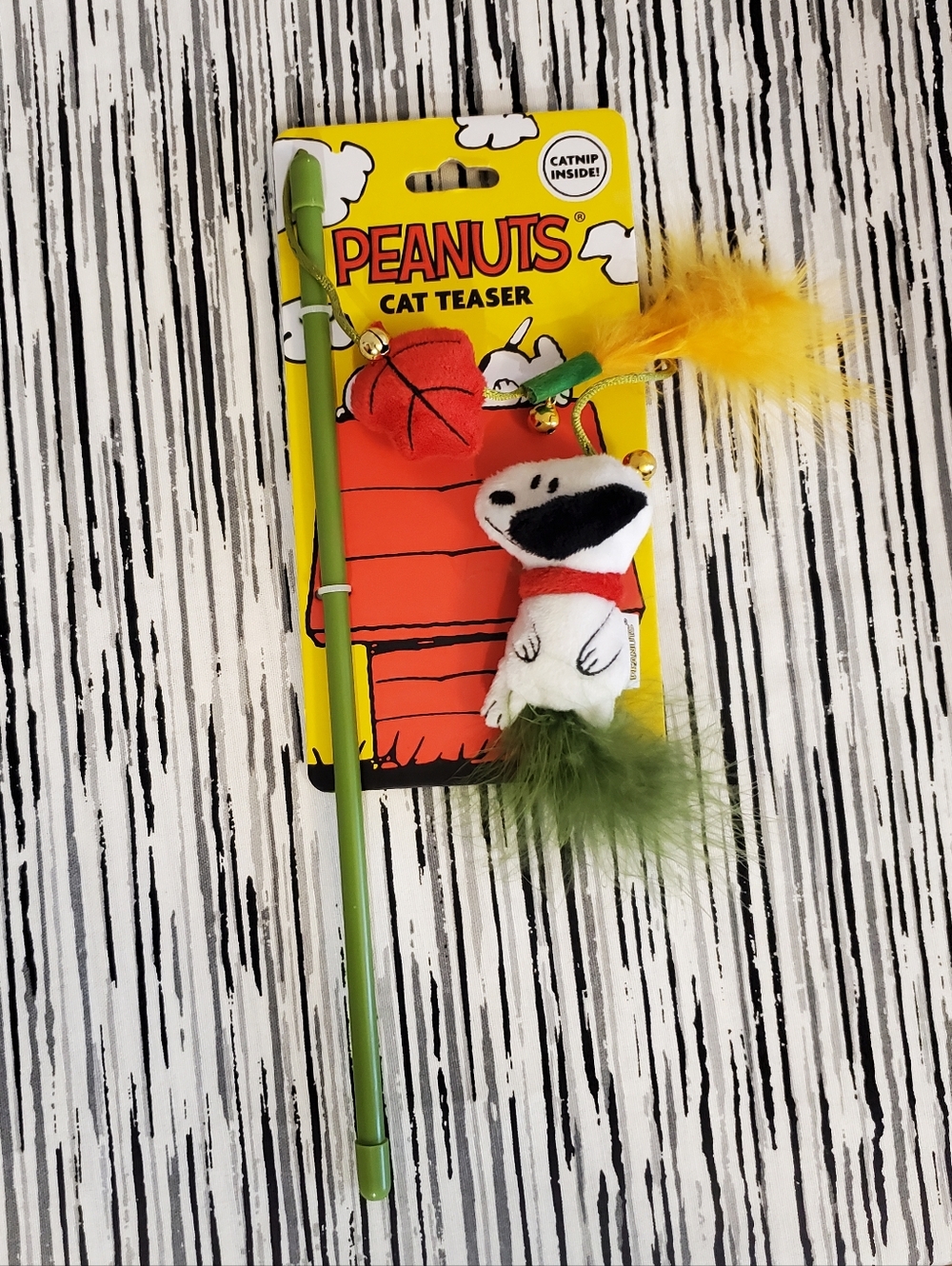 Peanuts Snoopy Plush Cat Teaser with Feathers and Bells